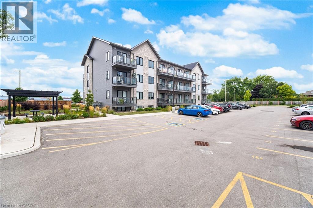 Photo 32 of 721 Franklin Boulevard Unit 305, Cambridge ON