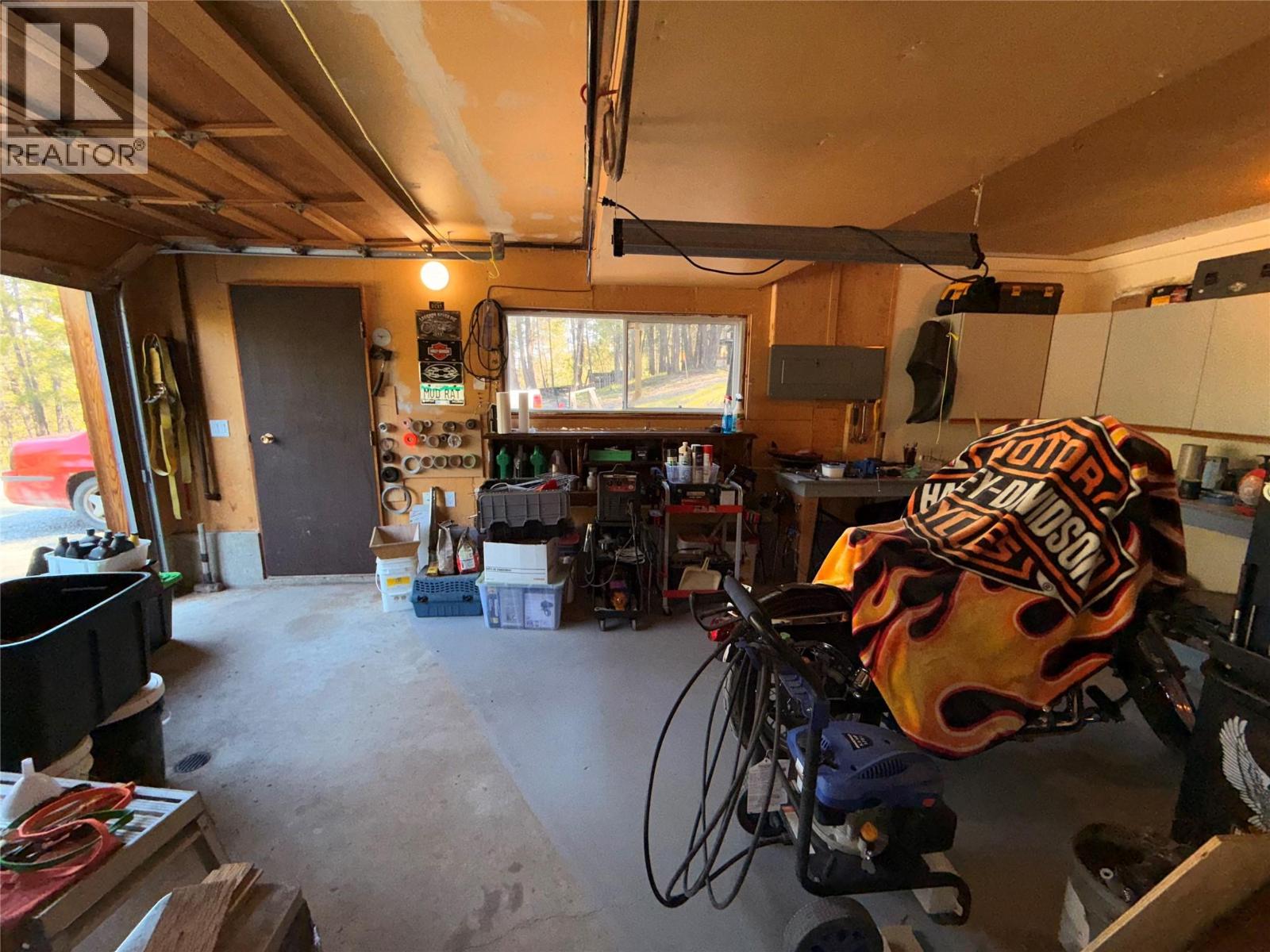 785 Silver Creek Road - 27