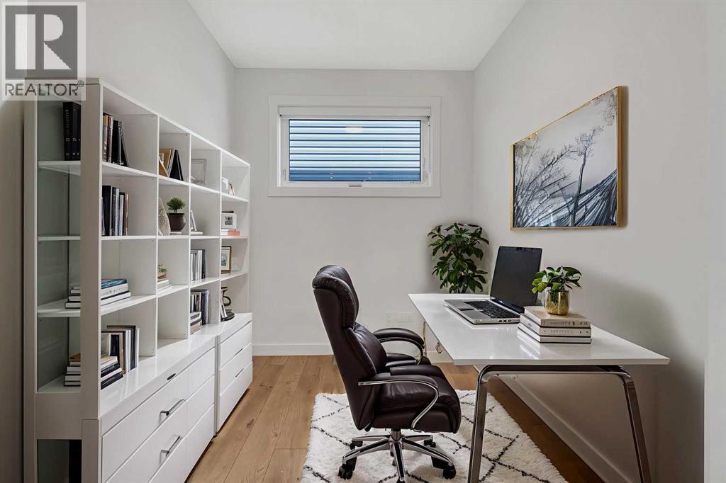 Photo 13 of 211 Creekstone Row Sw, Calgary AB