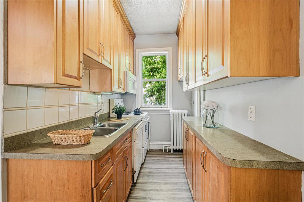 Photo 9 of 132 Arlington Street, Winnipeg MB