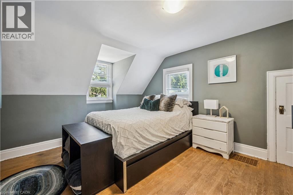 Photo 11 of 200 Hewat Street, Cambridge ON