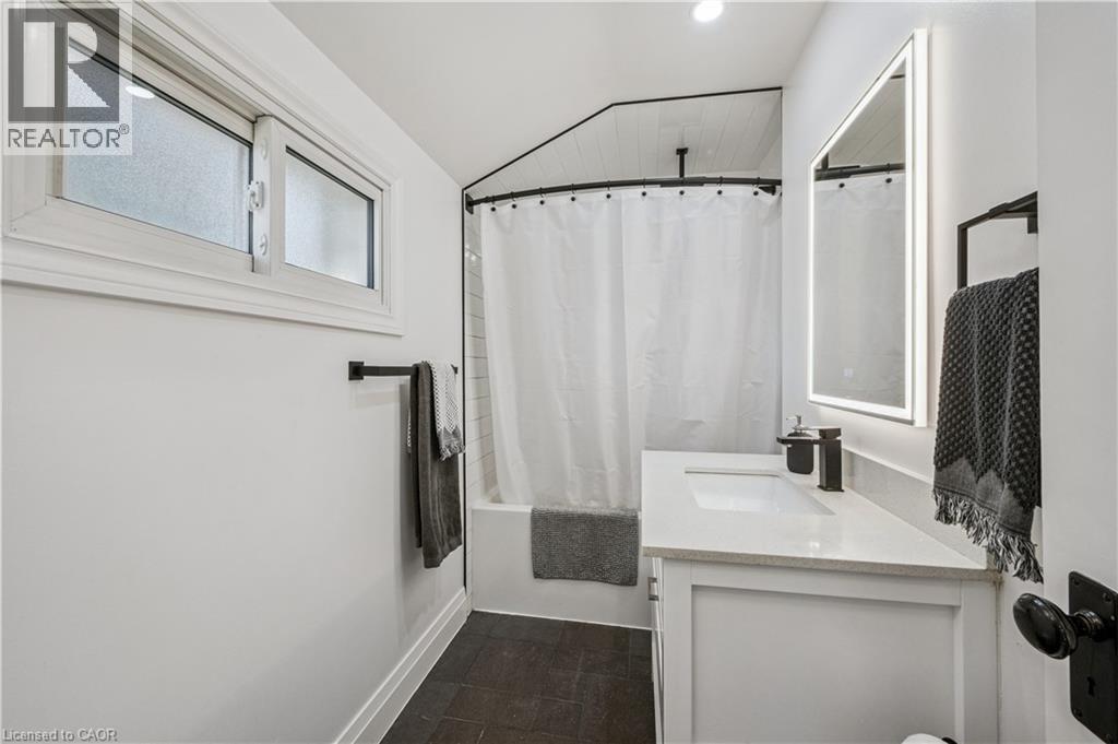 Photo 15 of 200 Hewat Street, Cambridge ON