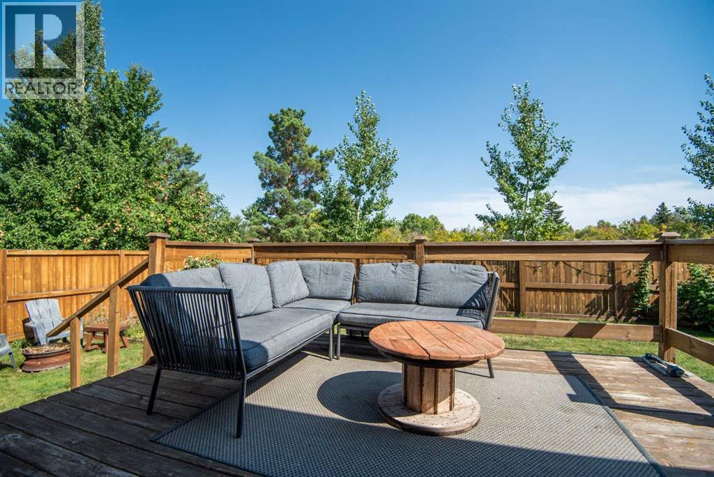 Photo 7 of 21 Gilbert Crescent, Red Deer AB
