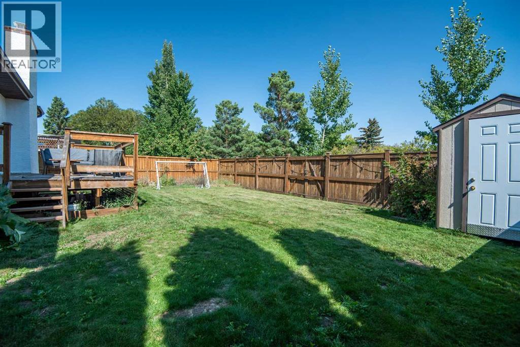 Photo 5 of 21 Gilbert Crescent, Red Deer AB