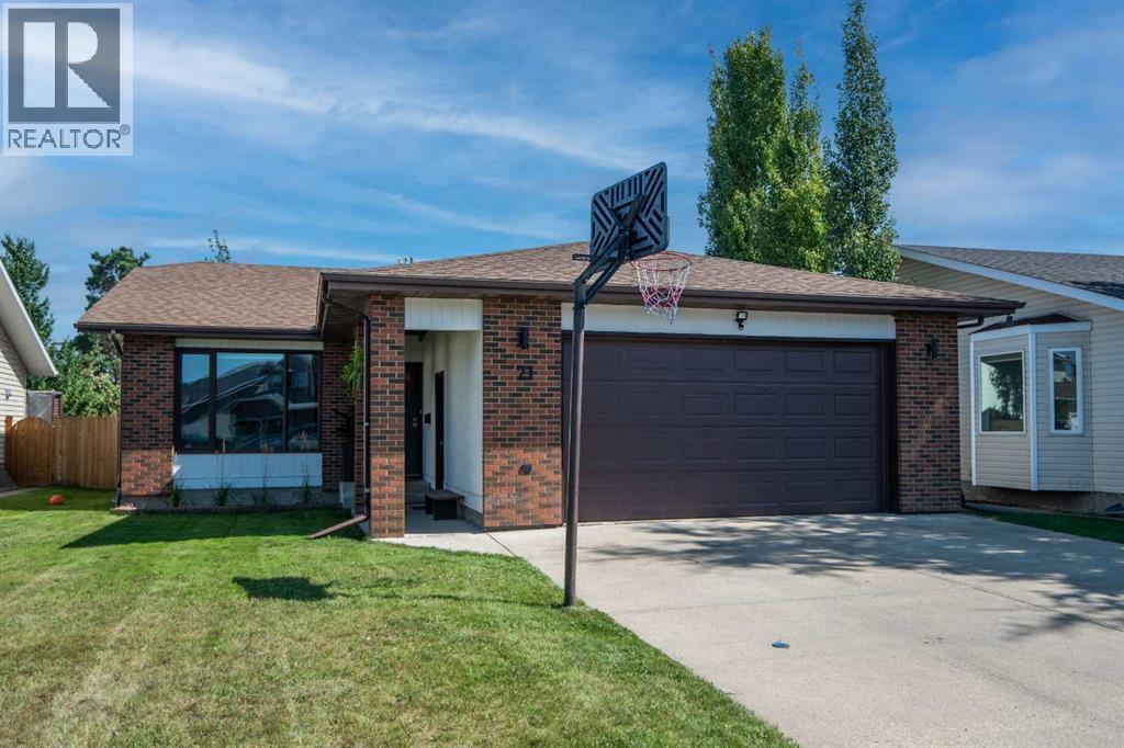 Photo 1 of 21 Gilbert Crescent, Red Deer AB