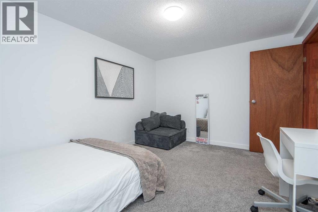 Photo 38 of 21 Gilbert Crescent, Red Deer AB