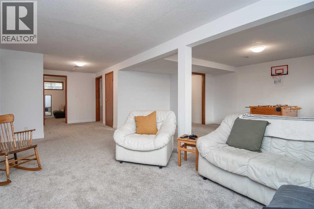 Photo 34 of 21 Gilbert Crescent, Red Deer AB