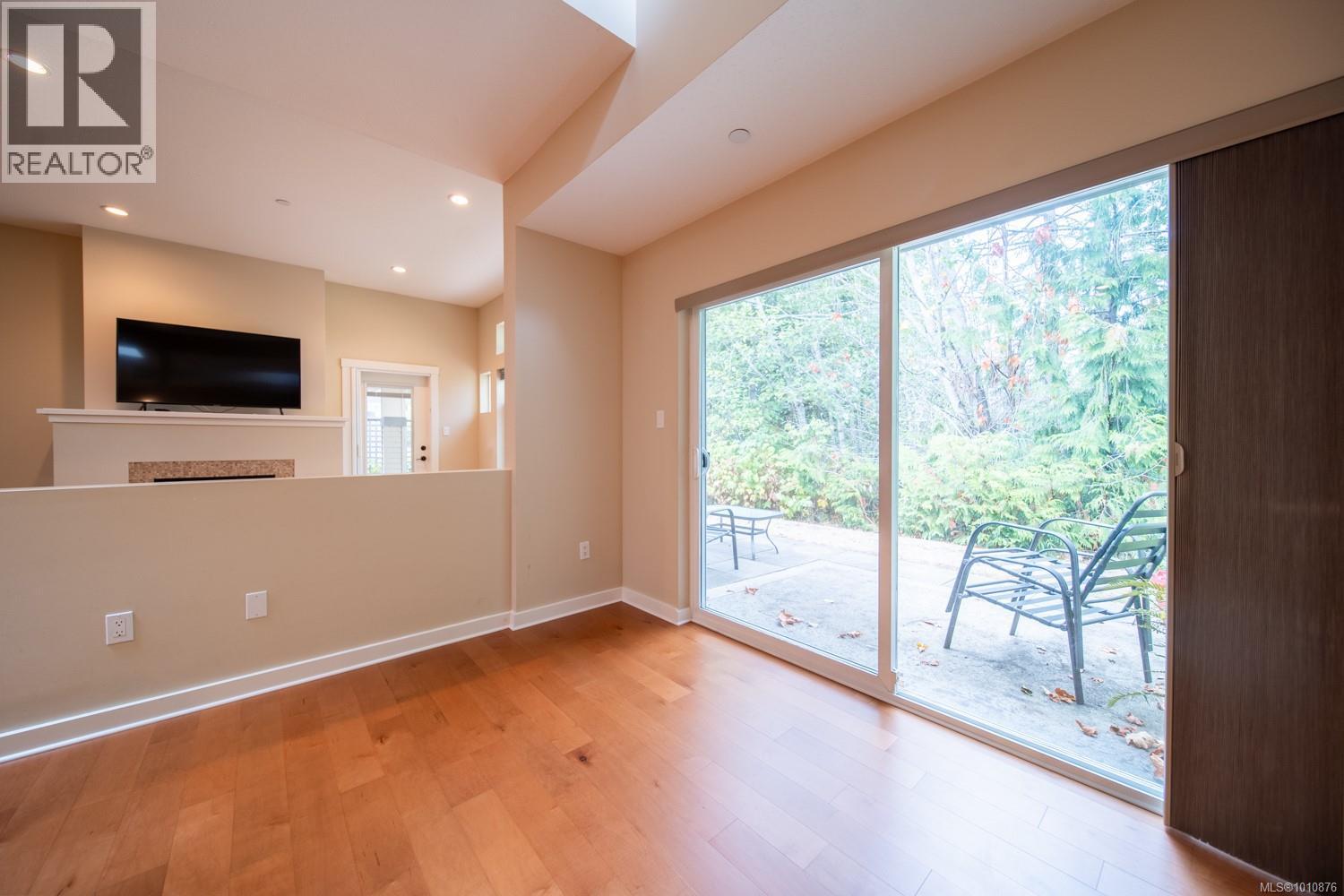 Photo 10 of 5 500 Corfield St, Parksville BC