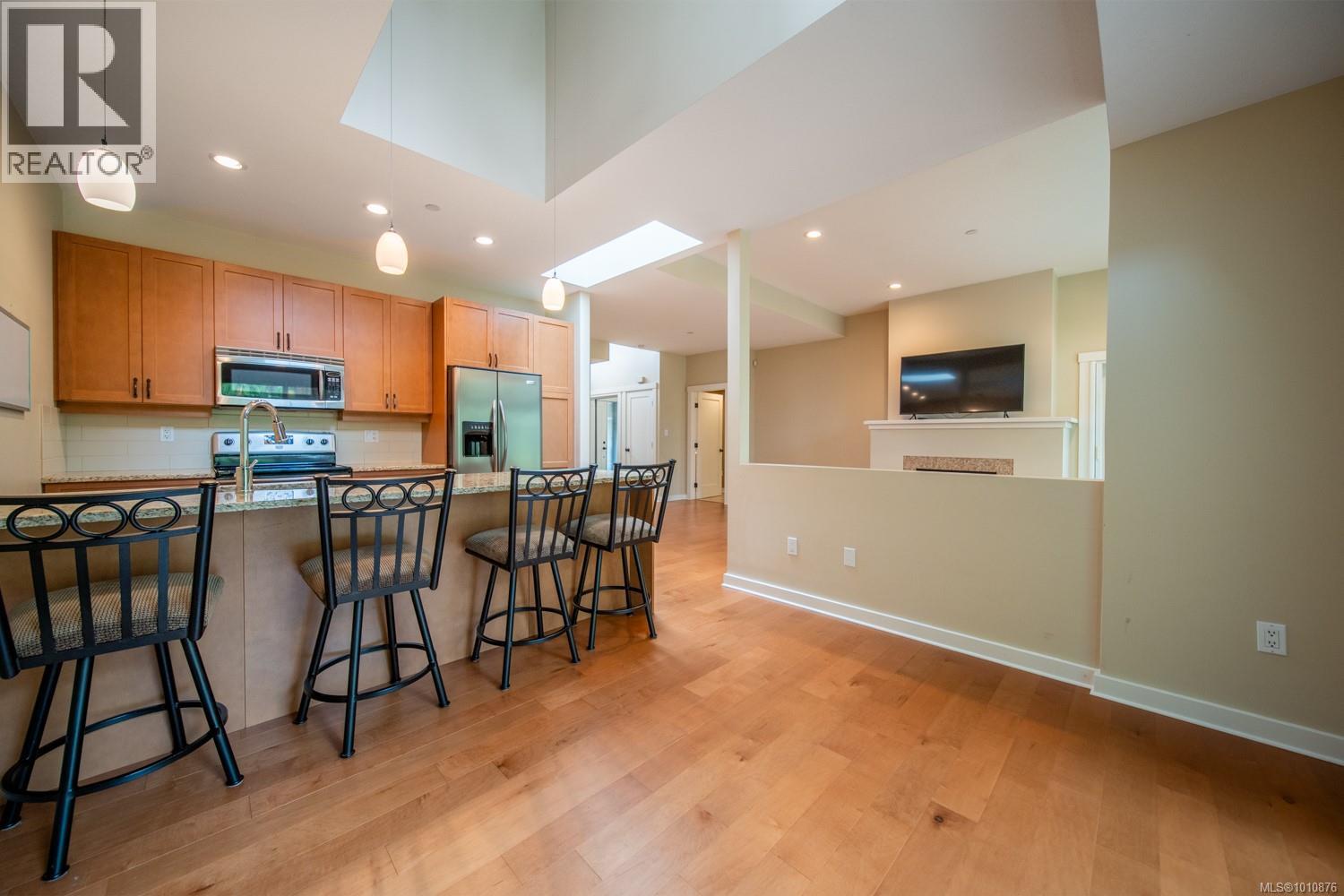 Photo 9 of 5 500 Corfield St, Parksville BC
