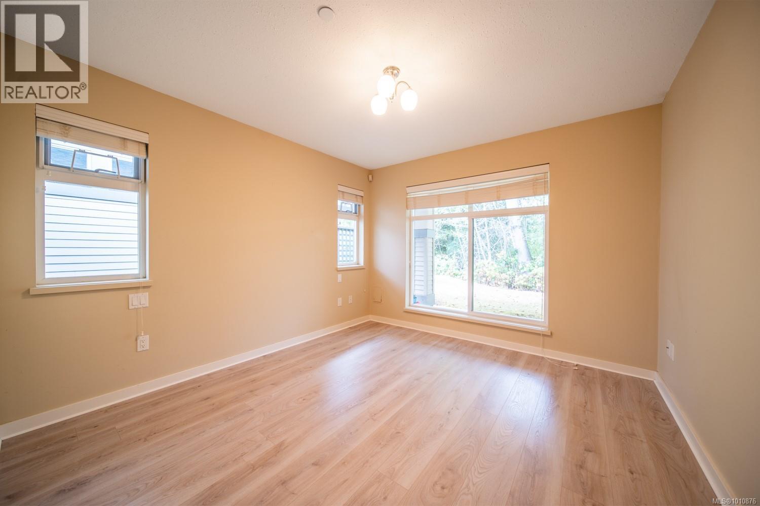 Photo 11 of 5 500 Corfield St, Parksville BC