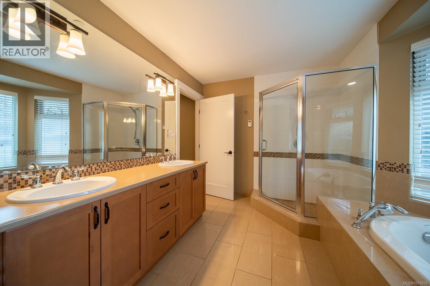 Photo 14 of 5 500 Corfield St, Parksville BC