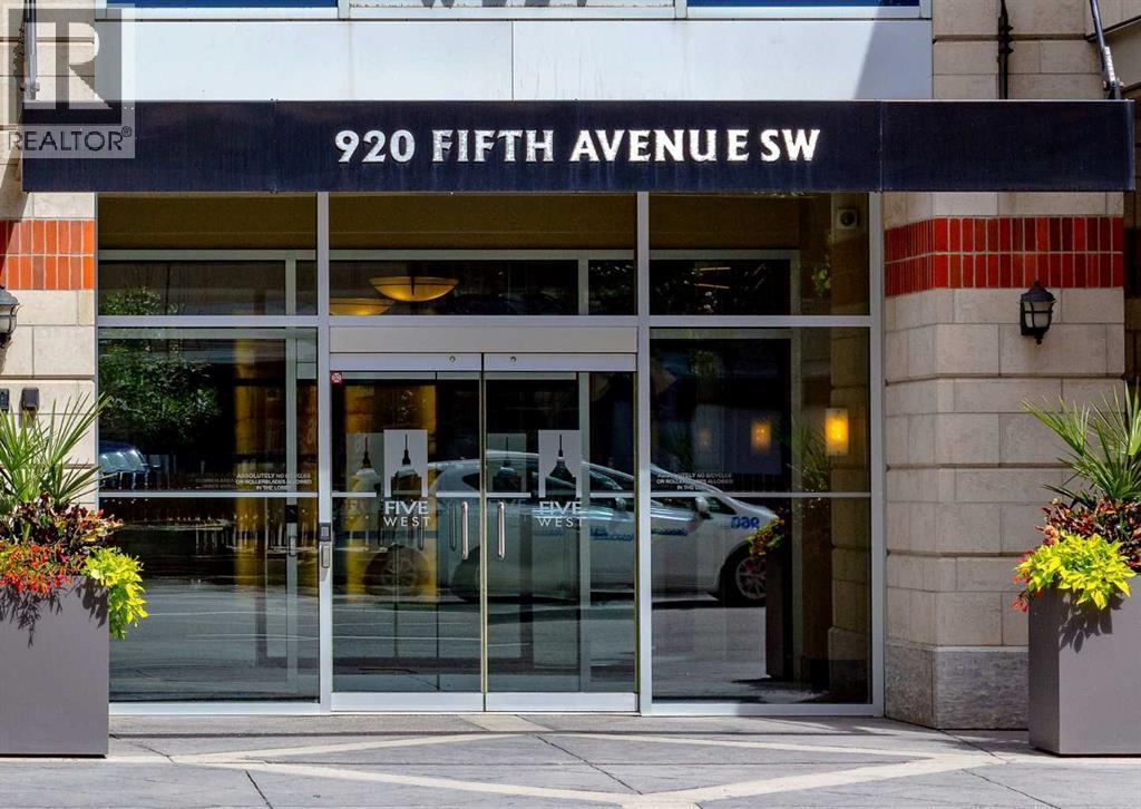 Photo 2 of 1707 920 5 Avenue Sw, Calgary AB