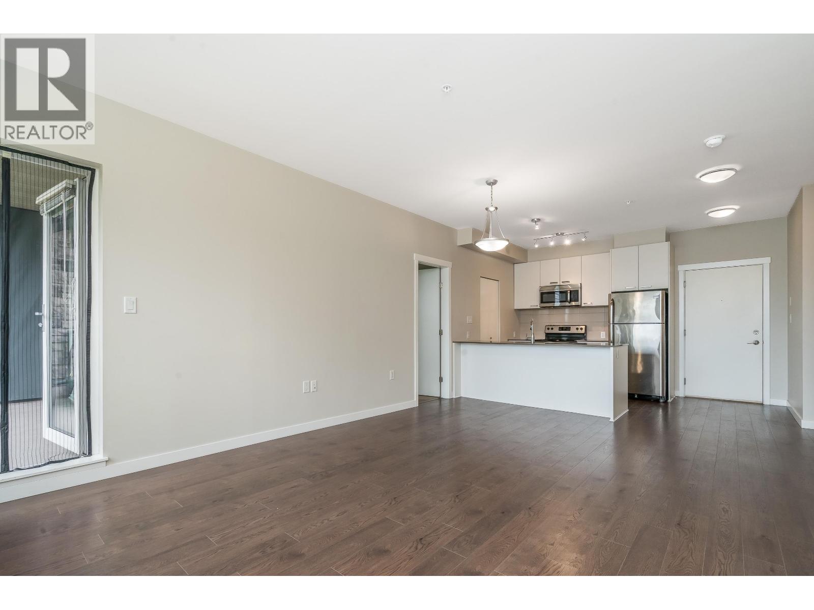 Photo 15 of 306 20331 Dewdney Trunk Road, Maple Ridge BC