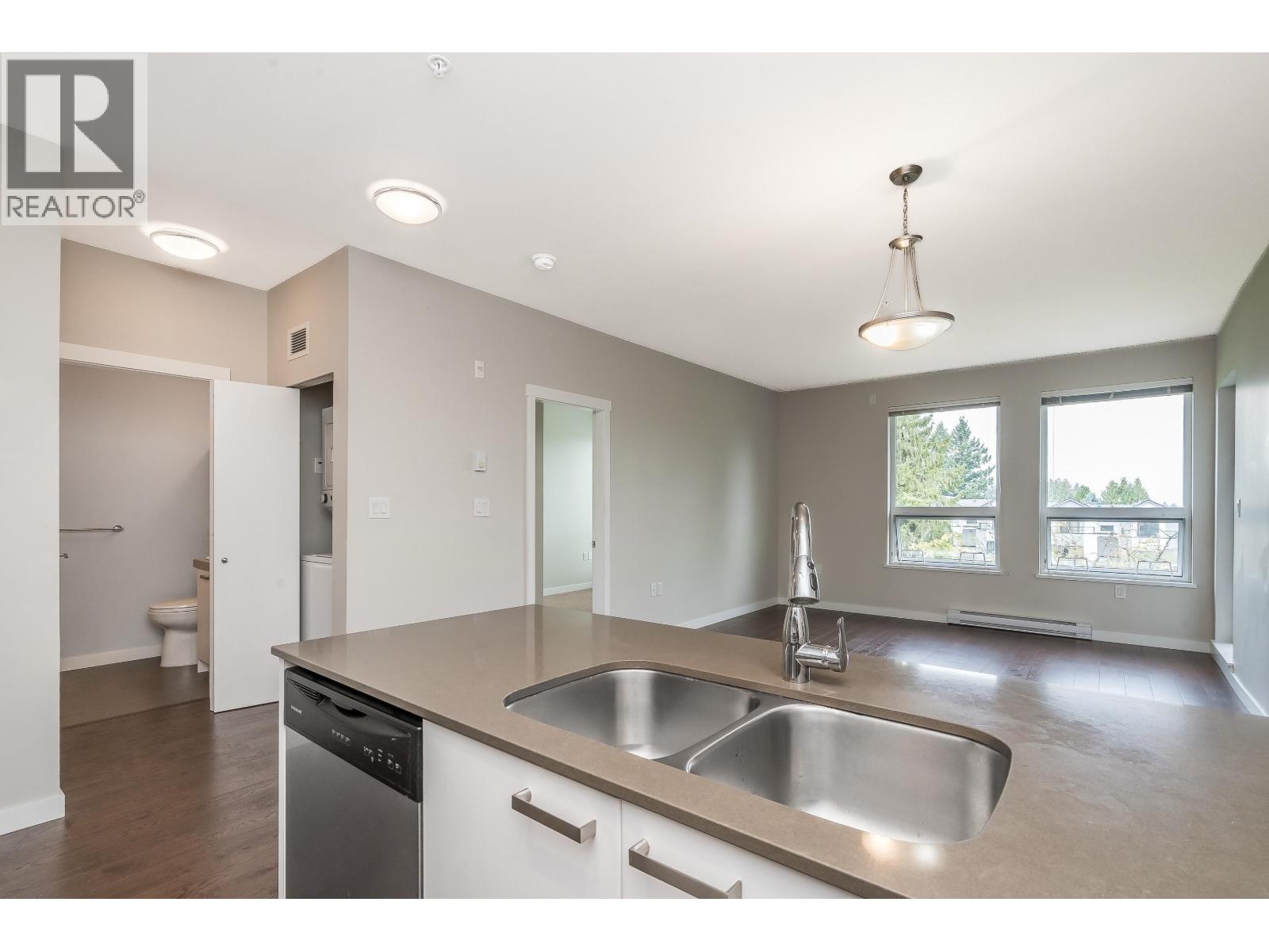 Photo 8 of 306 20331 Dewdney Trunk Road, Maple Ridge BC