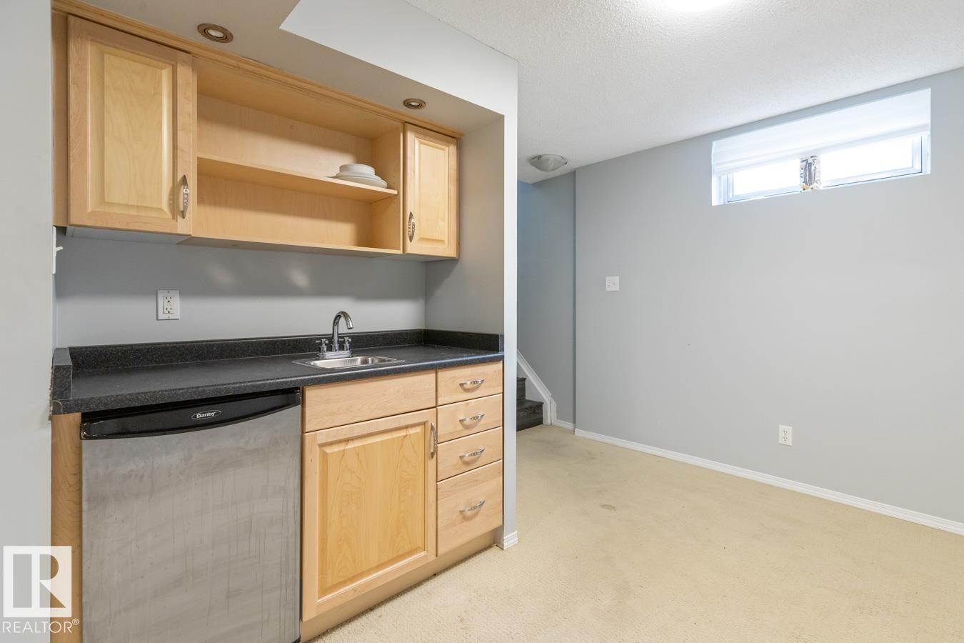 Photo 27 of 17211 102 St Nw, Edmonton AB