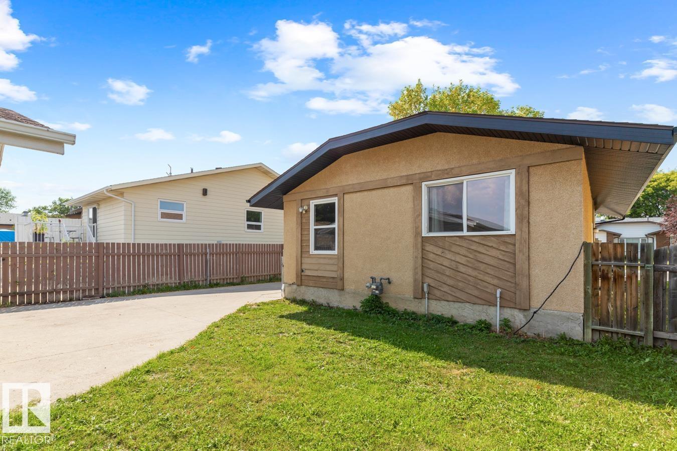 Photo 35 of 17211 102 St Nw, Edmonton AB