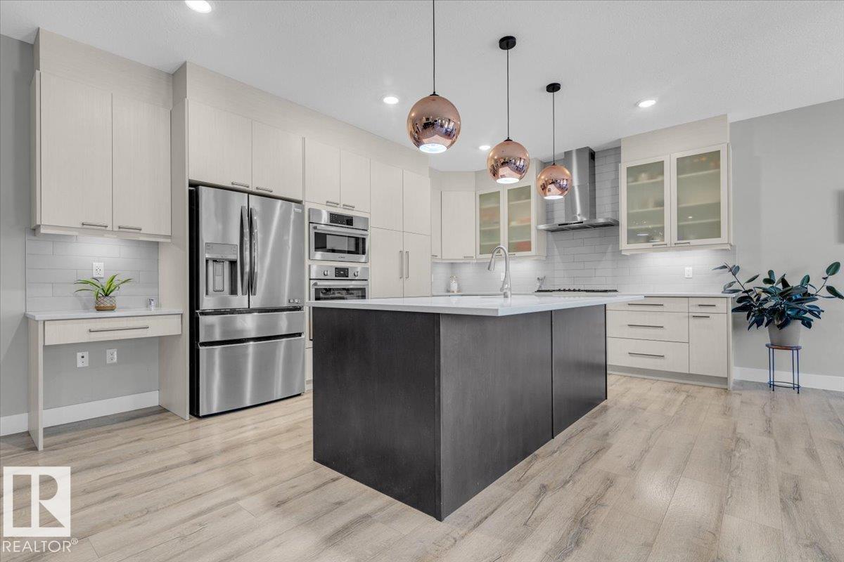 Photo 10 of 3557 Keswick Bv Sw, Edmonton AB