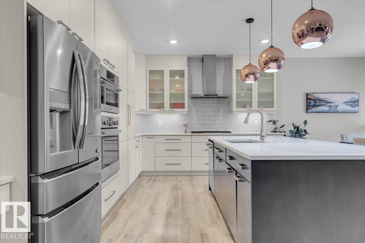 Photo 13 of 3557 Keswick Bv Sw, Edmonton AB