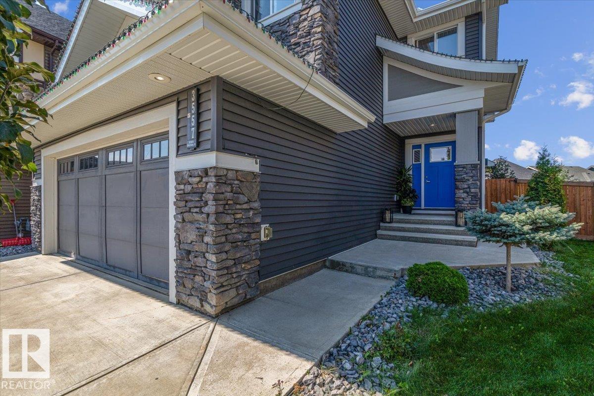 Photo 3 of 3557 Keswick Bv Sw, Edmonton AB