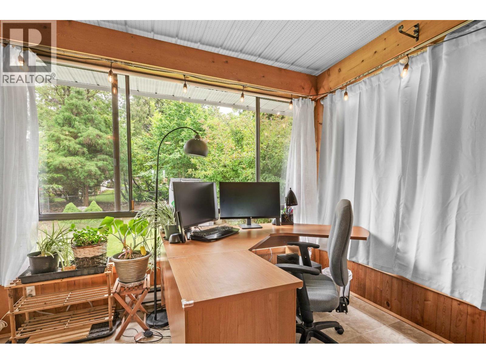 Photo 16 of 5540 Laurel Street, Burnaby BC