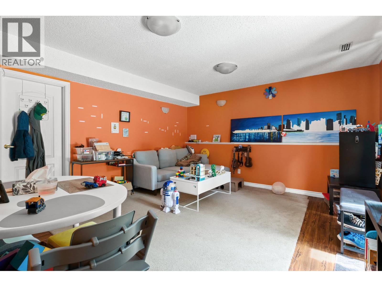 Photo 23 of 5540 Laurel Street, Burnaby BC