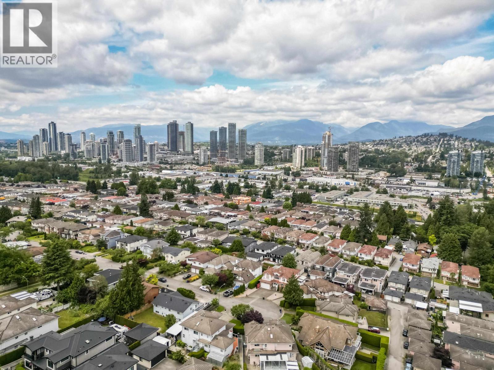 Photo 38 of 5540 Laurel Street, Burnaby BC