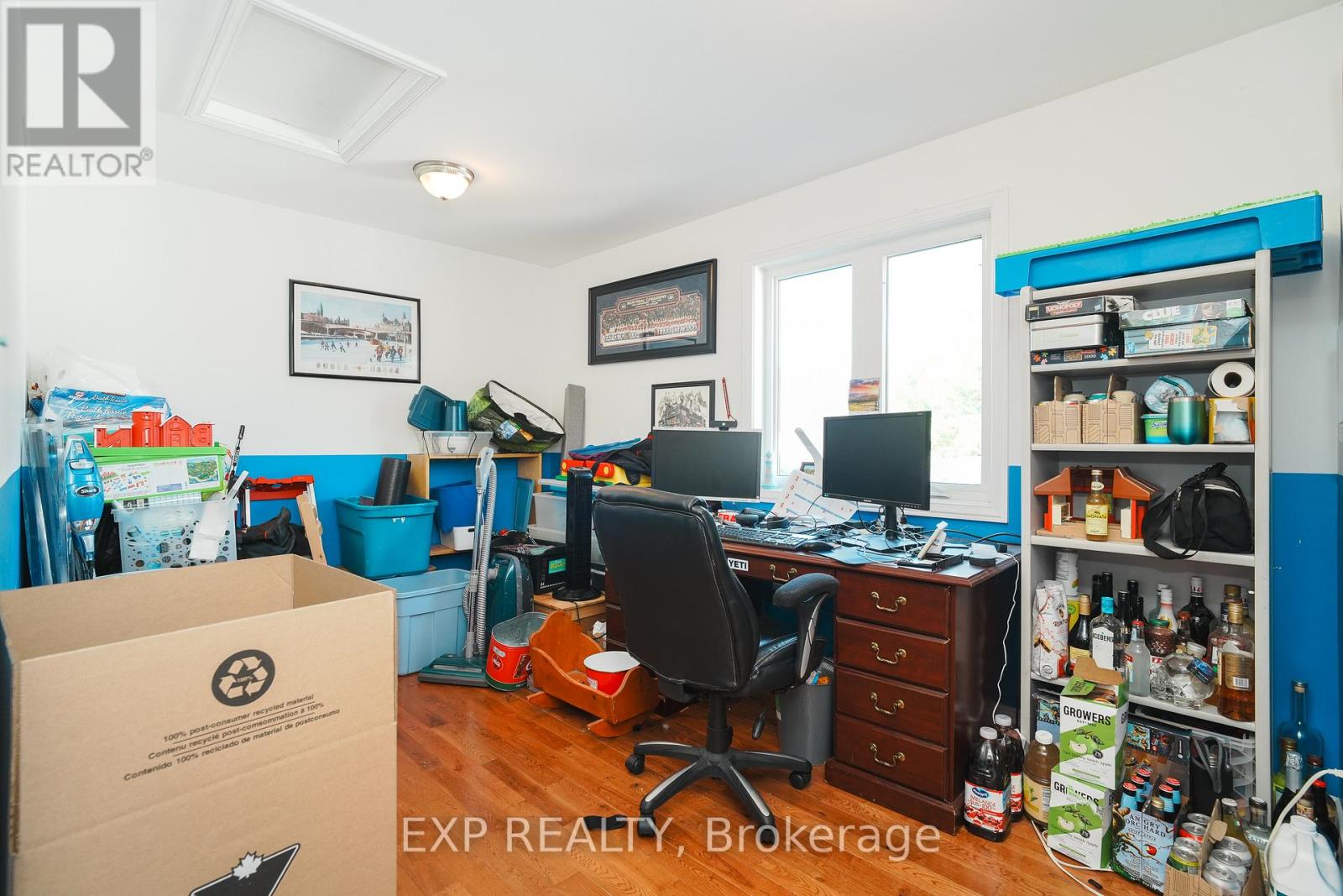 Photo 20 of 36 Keewatin Crescent, Ottawa ON