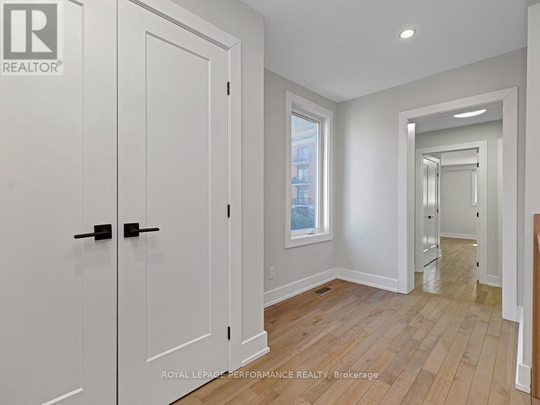 Photo 24 of 68 Prince Albert Street, Ottawa ON