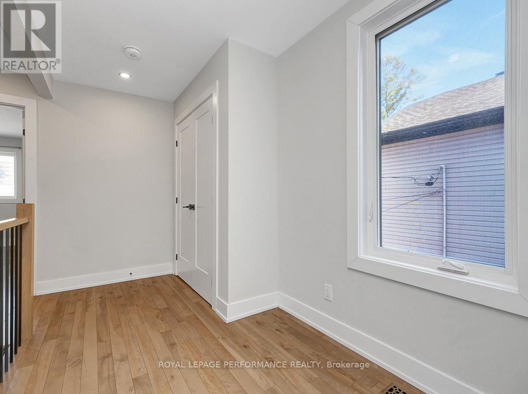Photo 30 of 68 Prince Albert Street, Ottawa ON