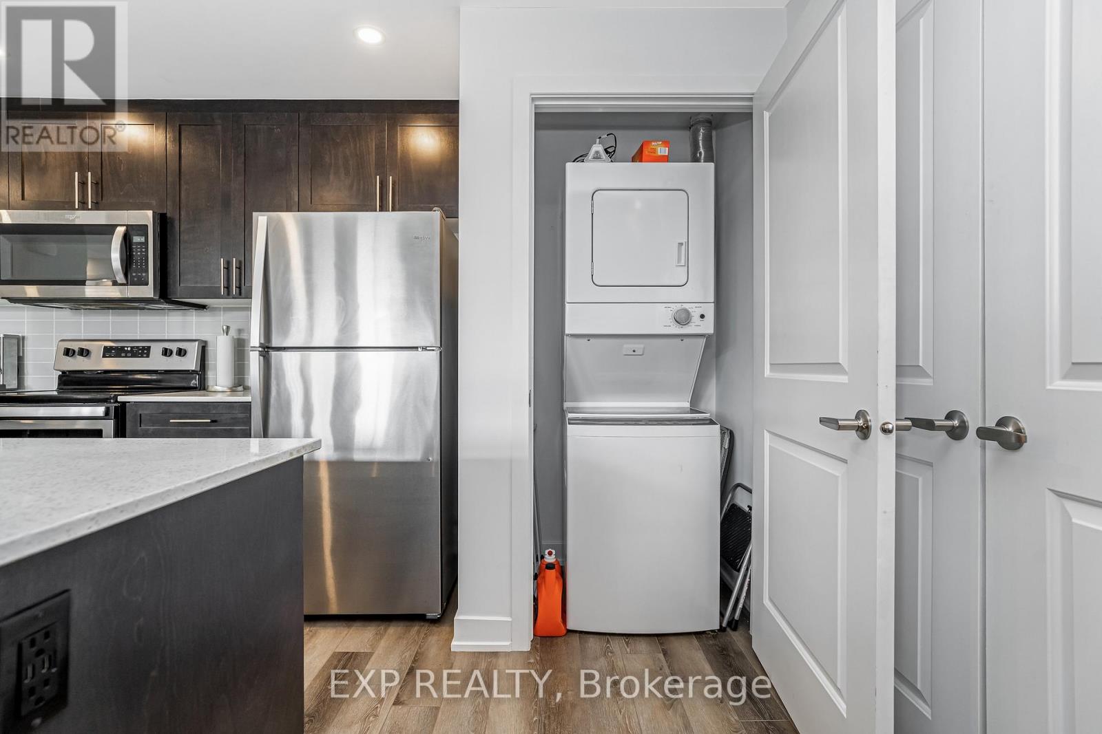 Photo 11 of 252 Big Sky Private, Ottawa ON