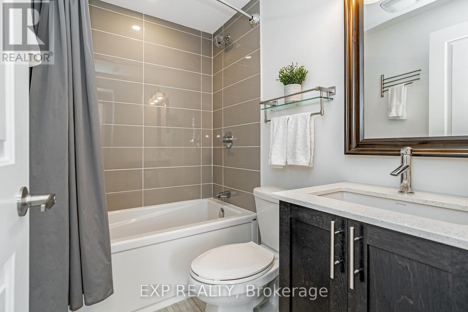 Photo 20 of 252 Big Sky Private, Ottawa ON