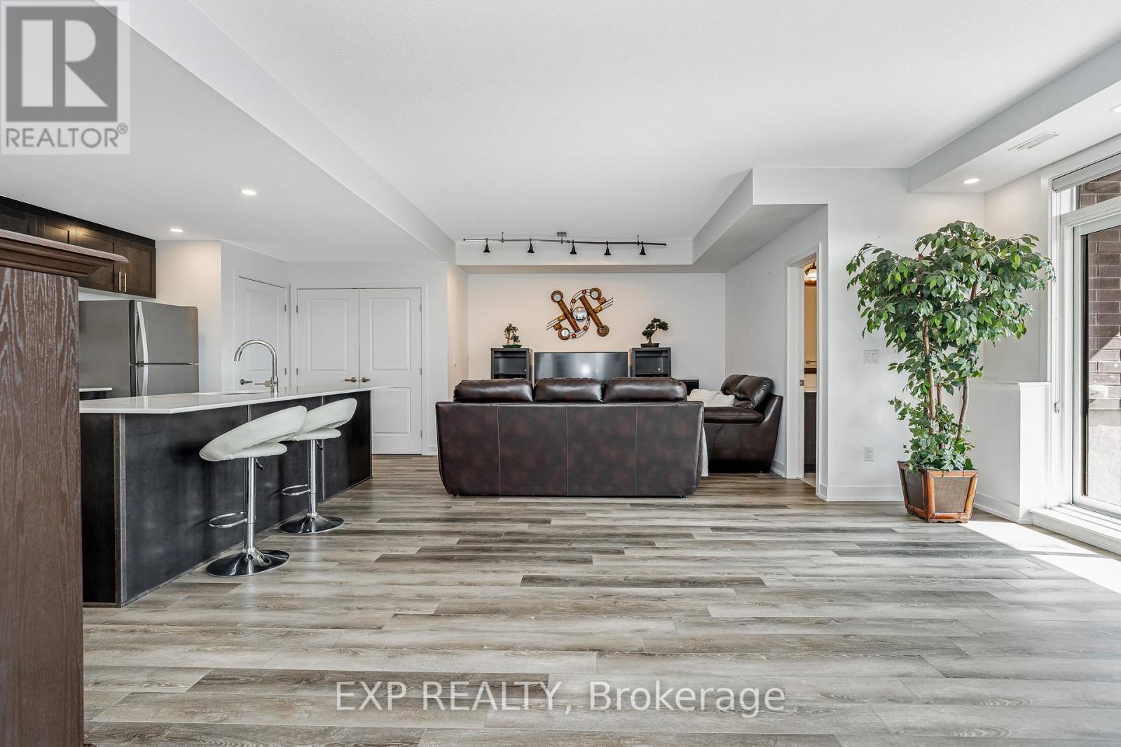 Photo 21 of 252 Big Sky Private, Ottawa ON