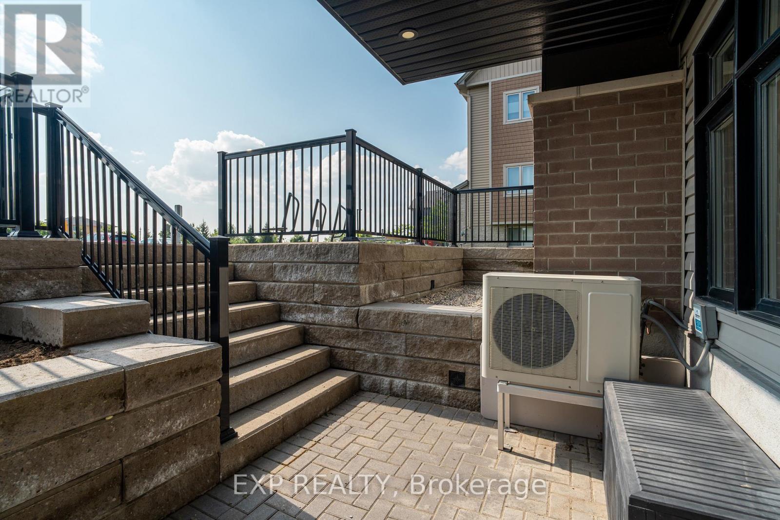 Photo 23 of 252 Big Sky Private, Ottawa ON