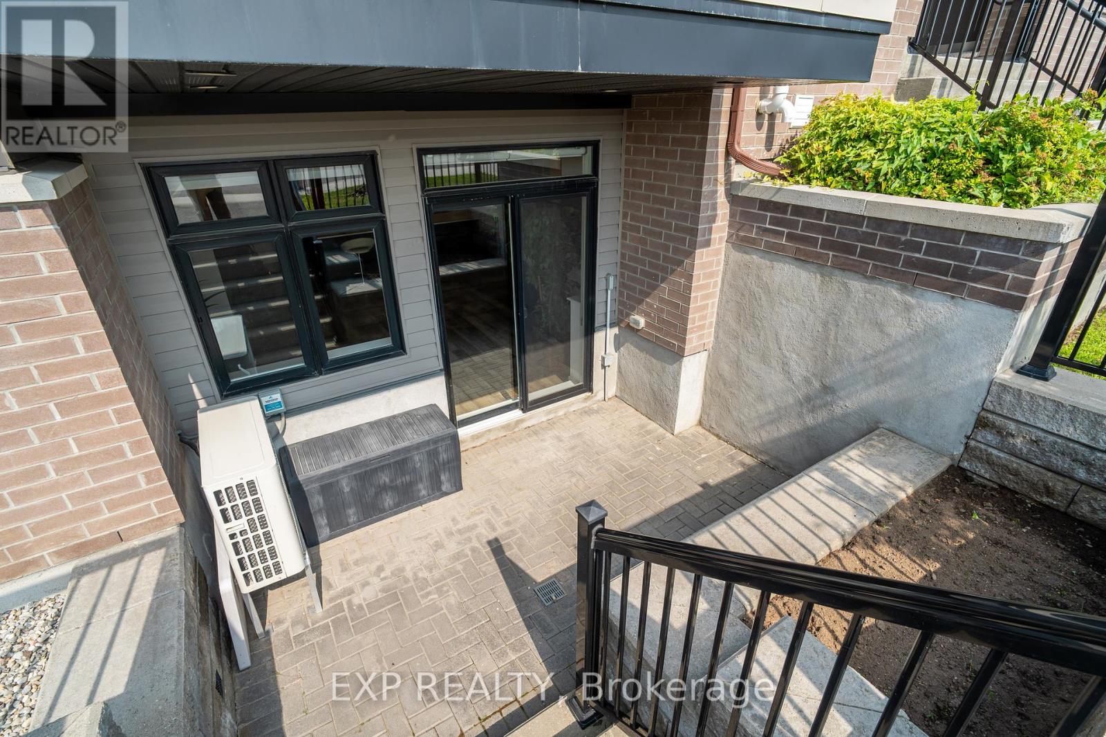 Photo 24 of 252 Big Sky Private, Ottawa ON