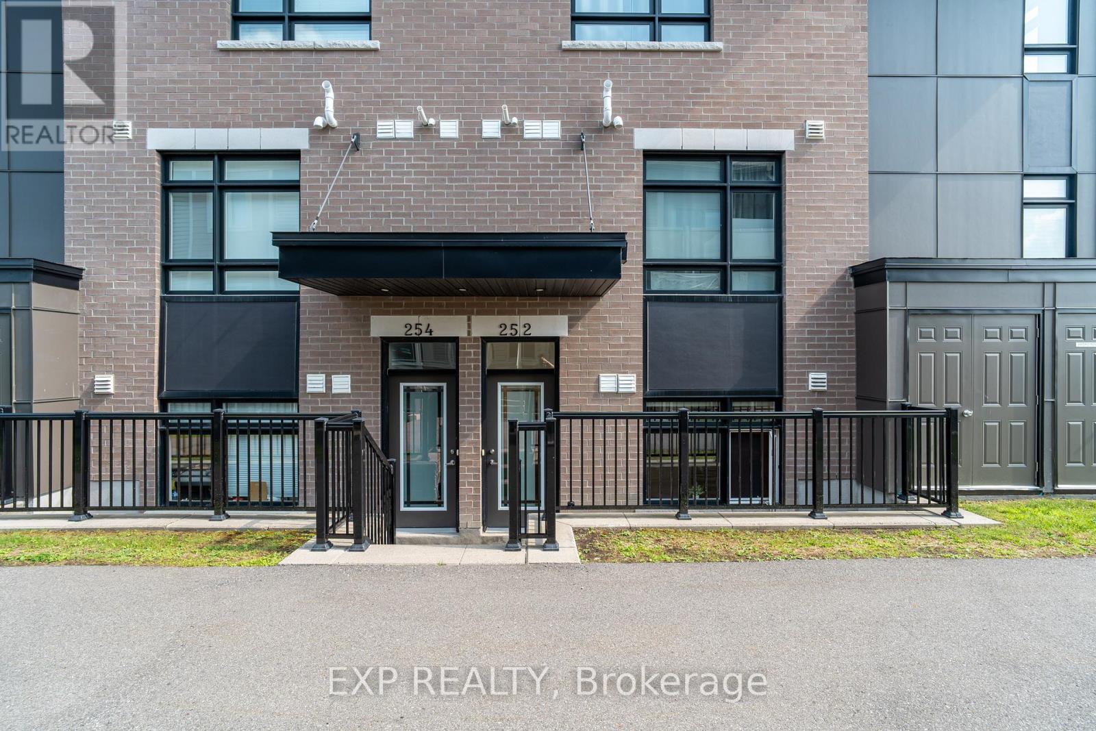 Photo 27 of 252 Big Sky Private, Ottawa ON