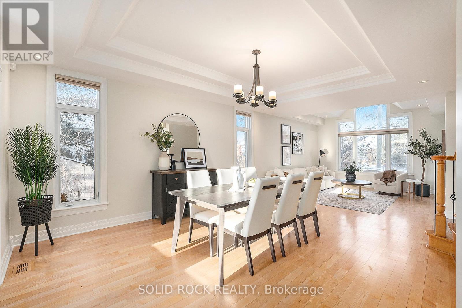 Photo 10 of 120 Rossland Avenue, Ottawa ON