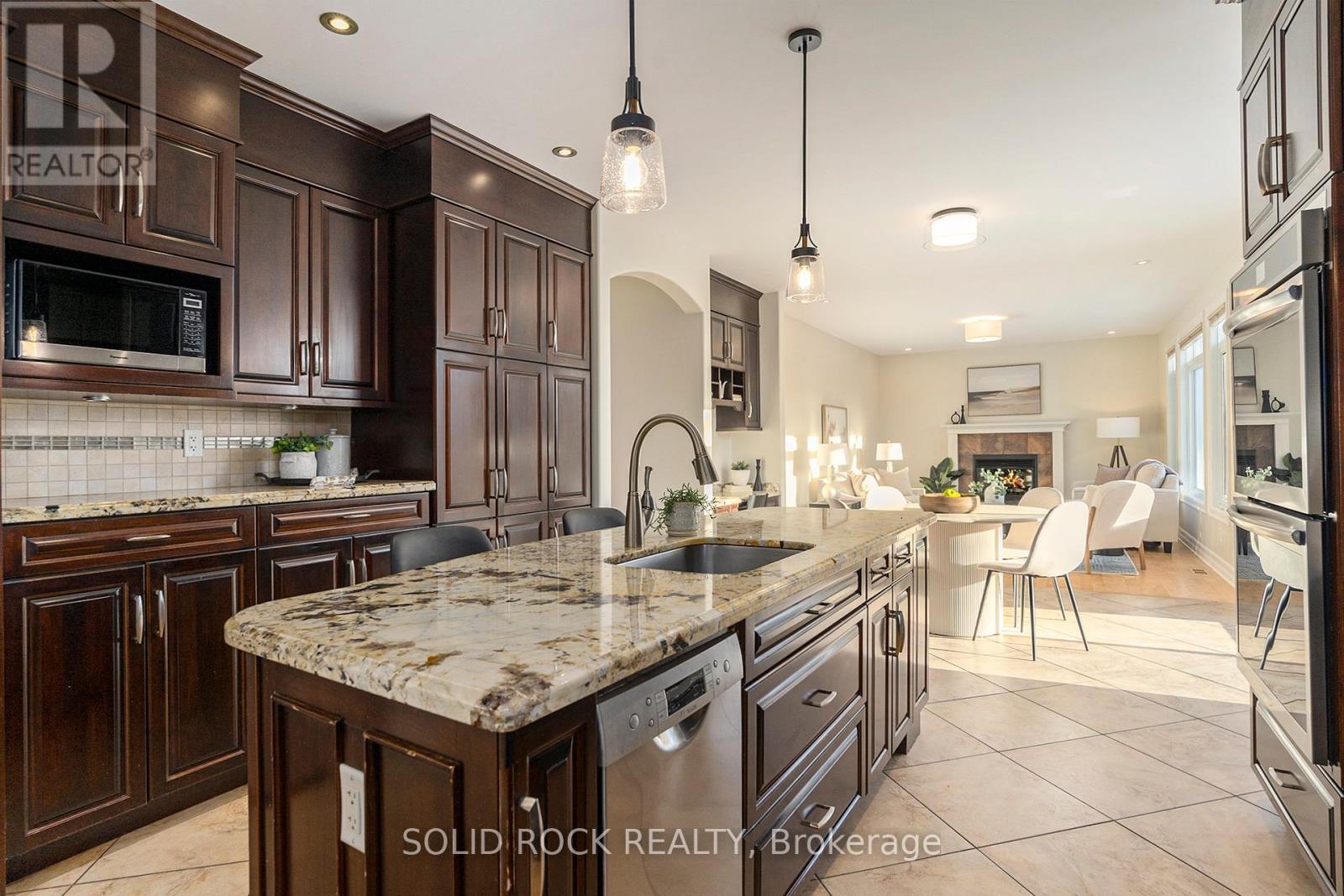 Photo 16 of 120 Rossland Avenue, Ottawa ON