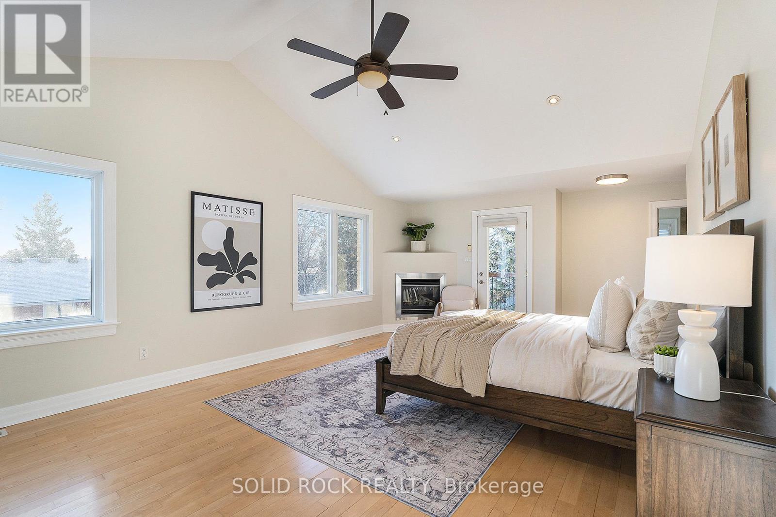 Photo 21 of 120 Rossland Avenue, Ottawa ON
