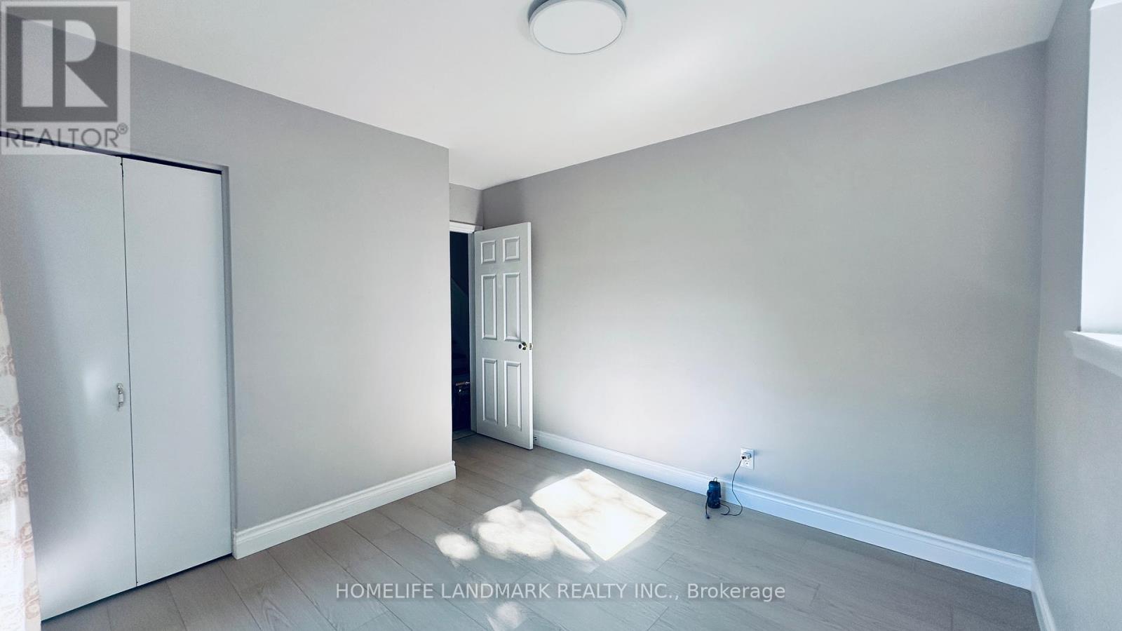 Photo 17 of 3463 Orion Crescent, Mississauga ON