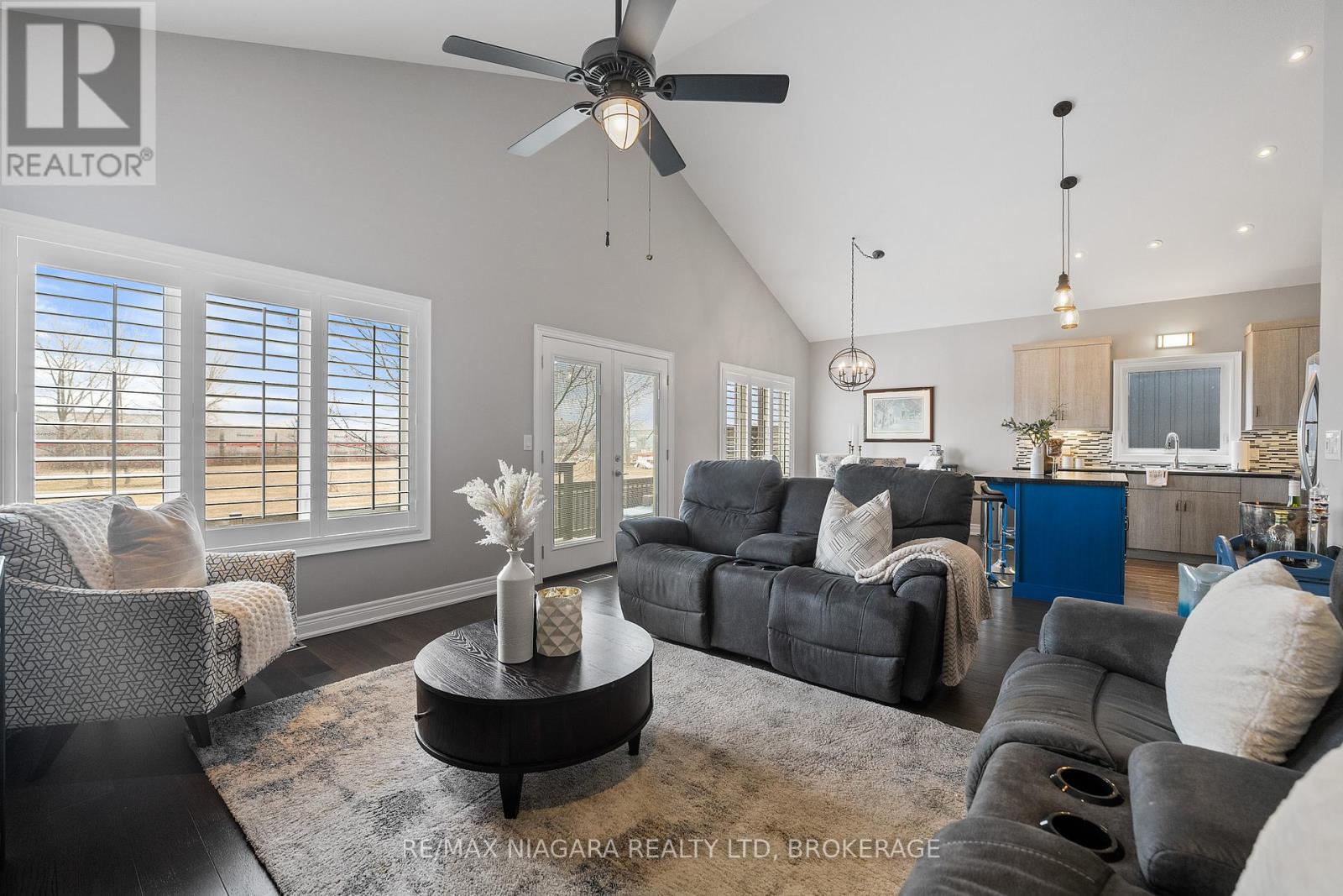 Photo 13 of 86 Parkside Drive, St Catharines ON