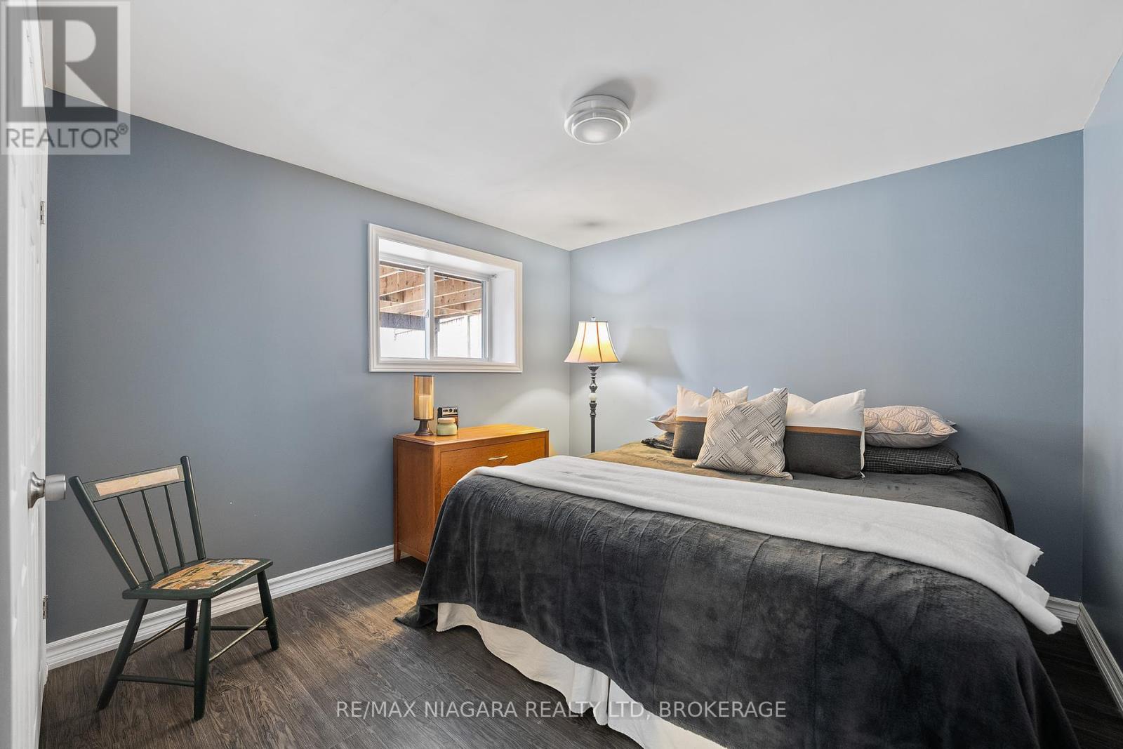Photo 27 of 86 Parkside Drive, St Catharines ON