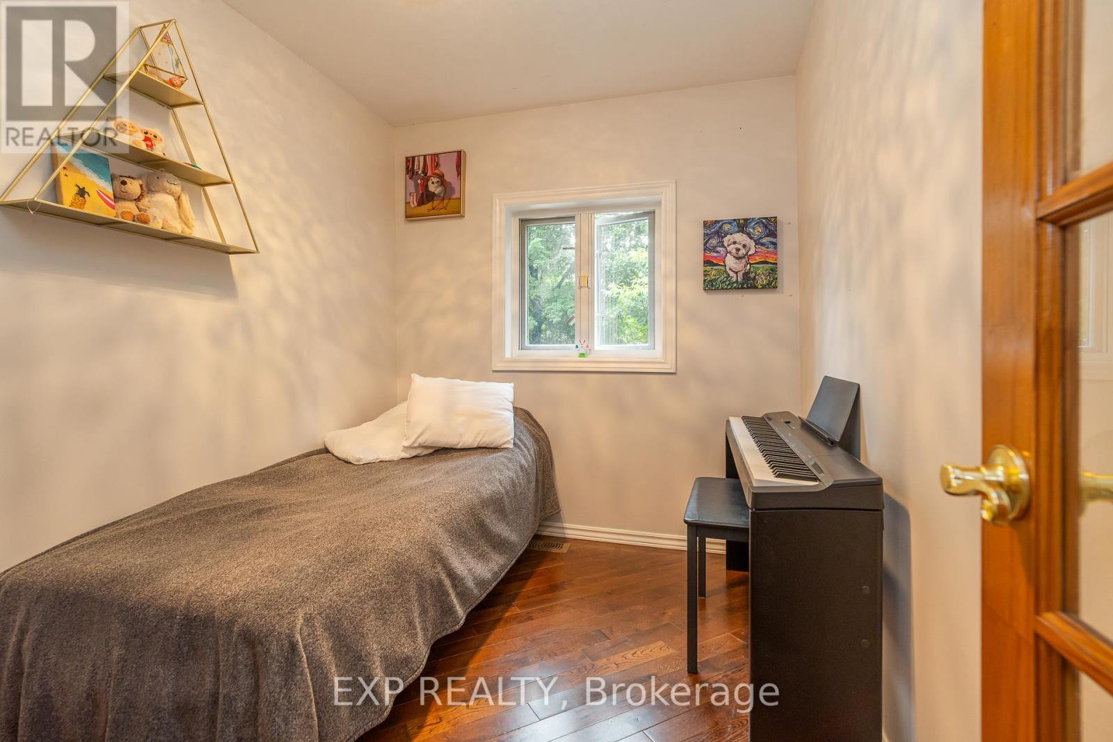 Photo 22 of 1807 Second Line Road, Ottawa ON