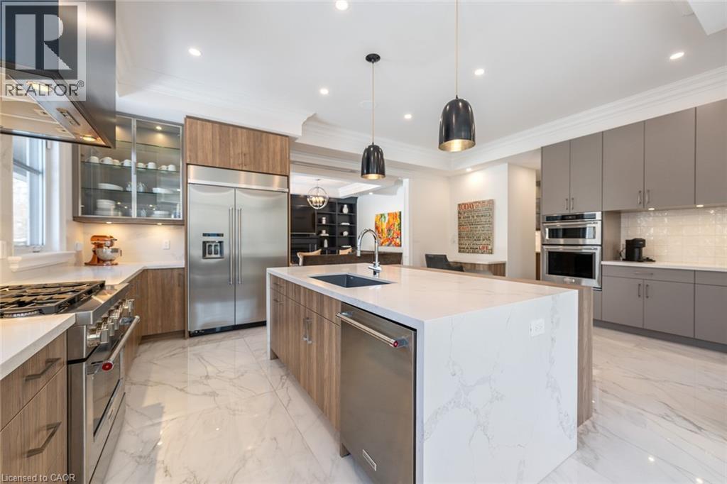Photo 15 of 2265 Lakeshore Road Unit 3, Burlington ON