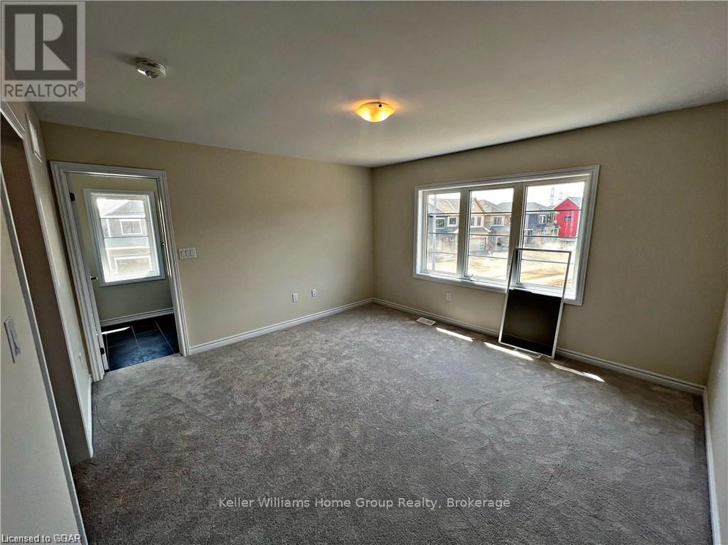 Photo 7 of 71 Concord Drive, Thorold ON