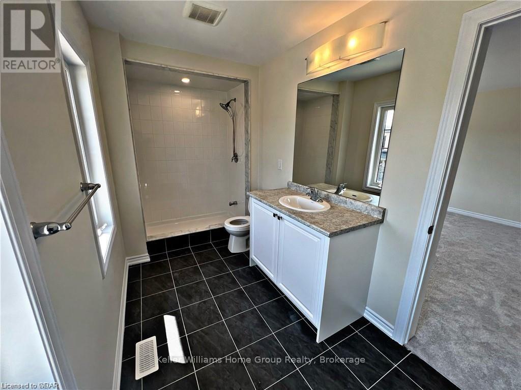 Photo 8 of 71 Concord Drive, Thorold ON