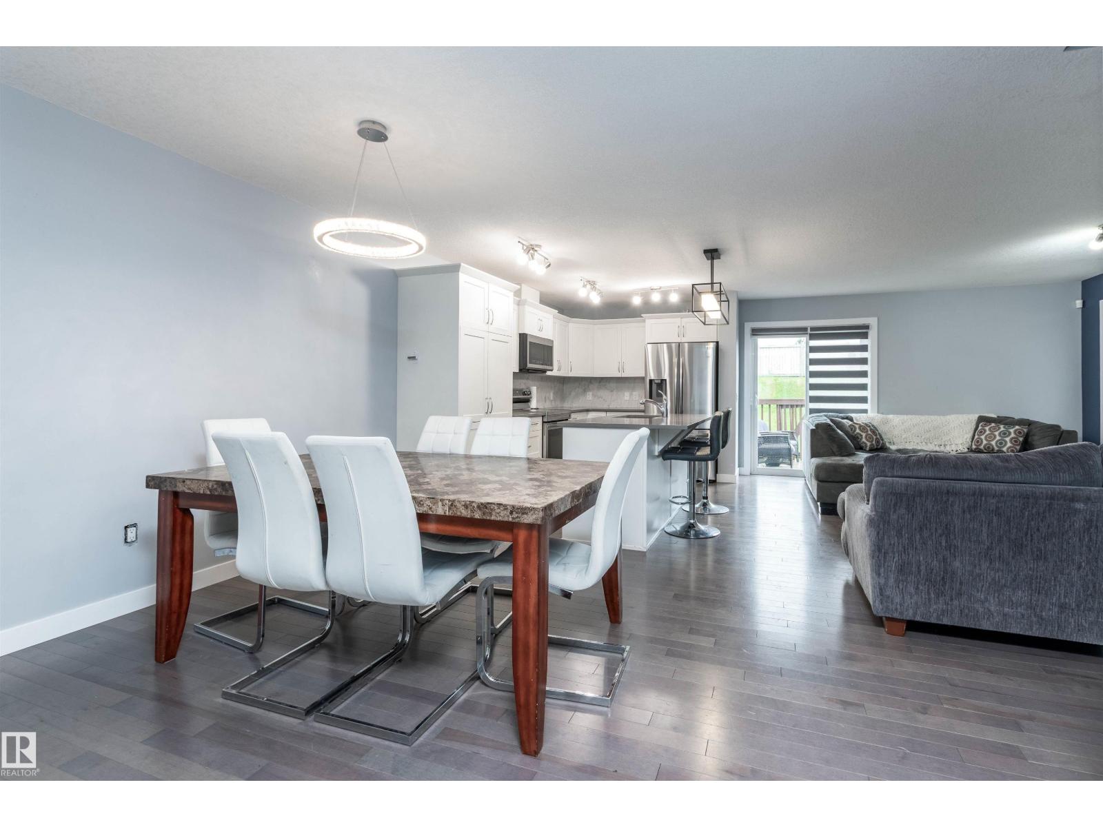Photo 11 of 3518 9 St Nw, Edmonton AB