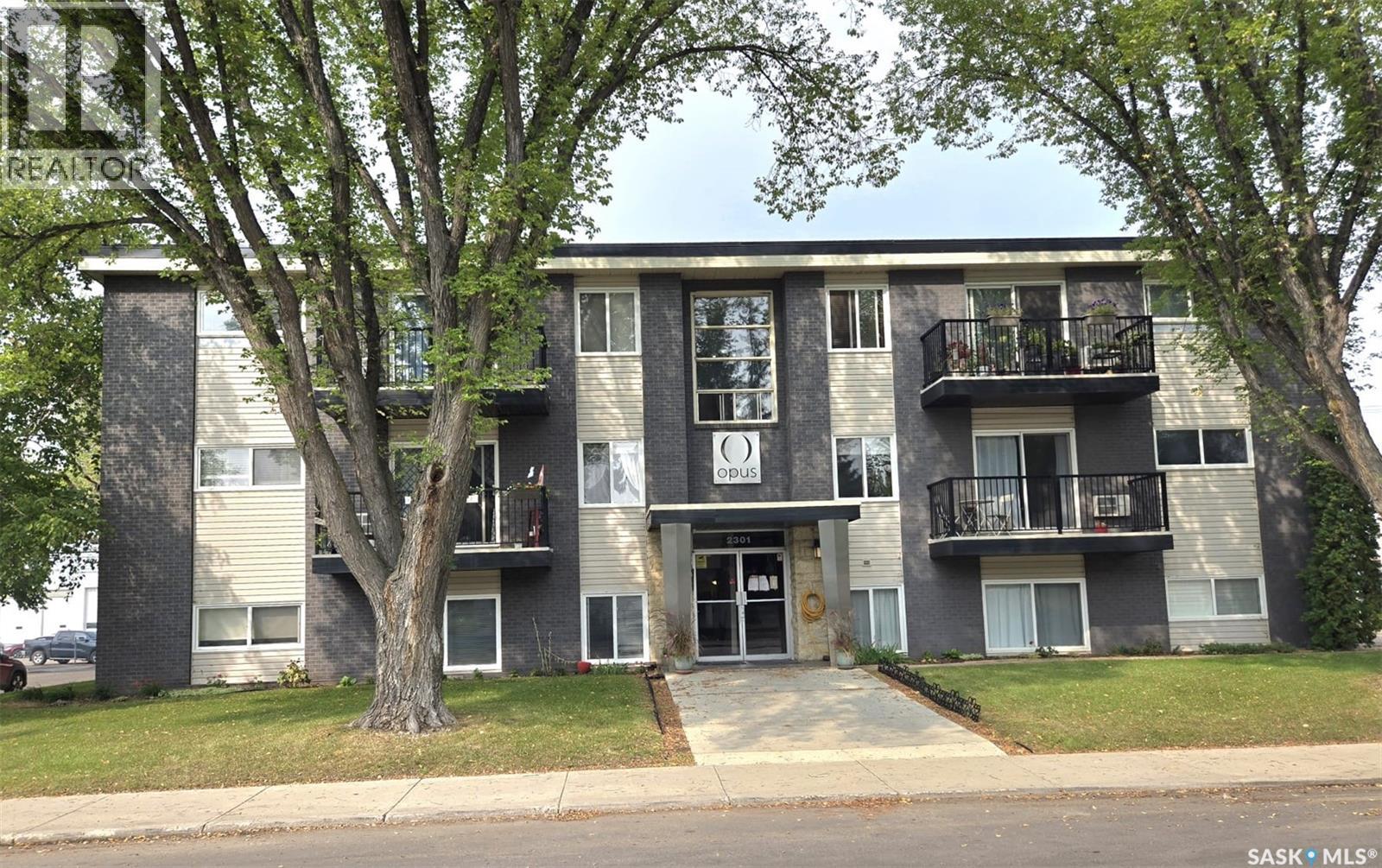 Photo 1 of 6 2301 7th Street E, Saskatoon SK