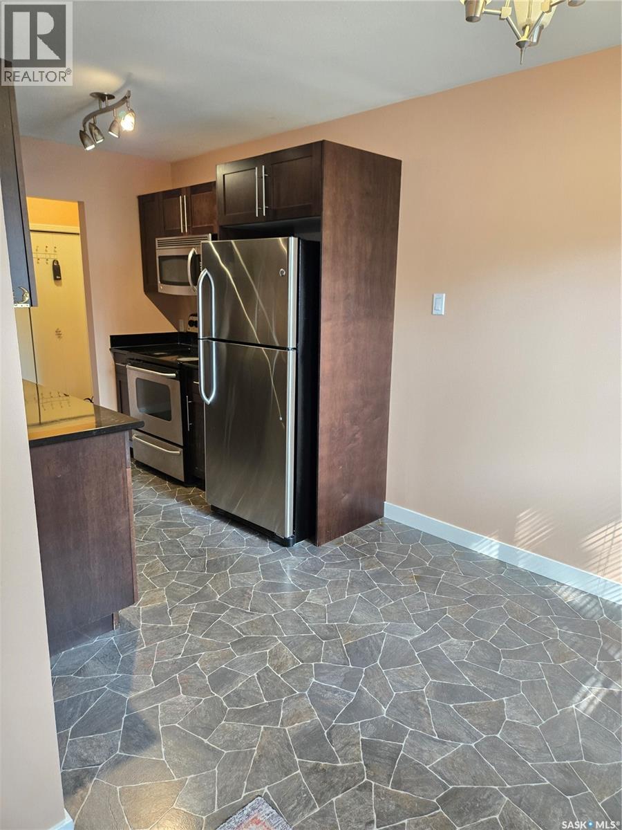 Photo 7 of 6 2301 7th Street E, Saskatoon SK