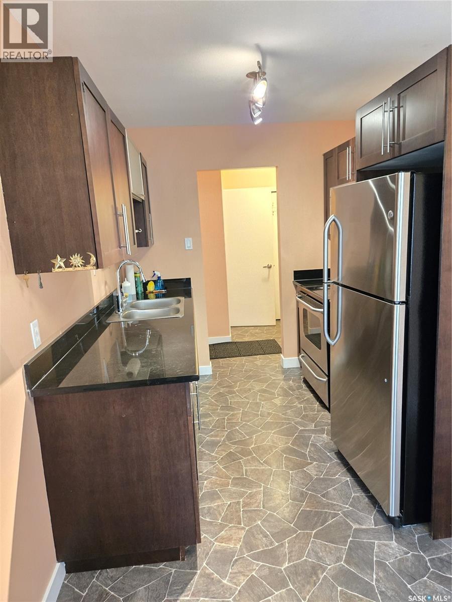 Photo 3 of 6 2301 7th Street E, Saskatoon SK