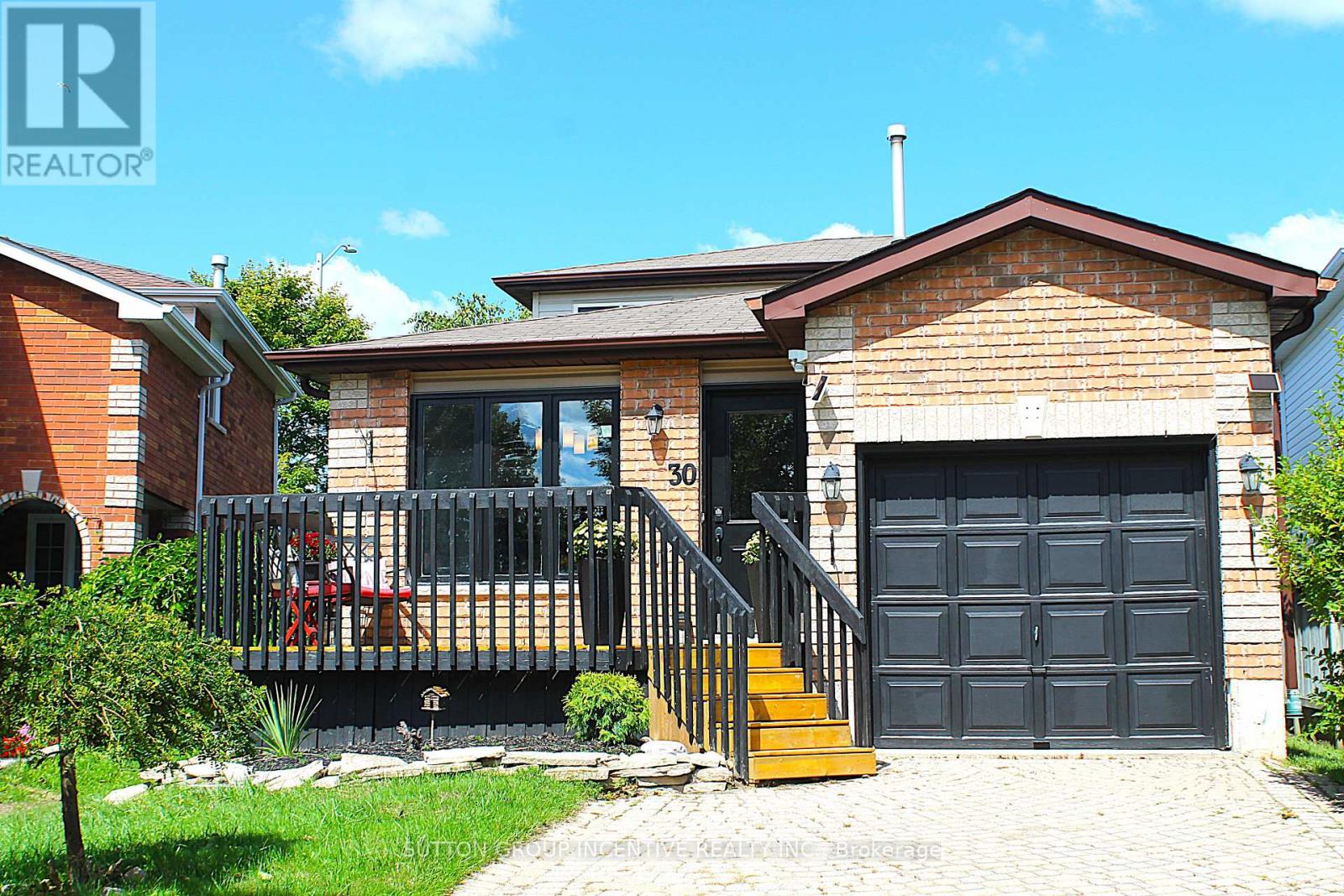 Photo 20 of 30 Assiniboine Drive, Barrie ON